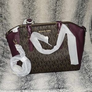 Authentic Micheal Kors: Brand New